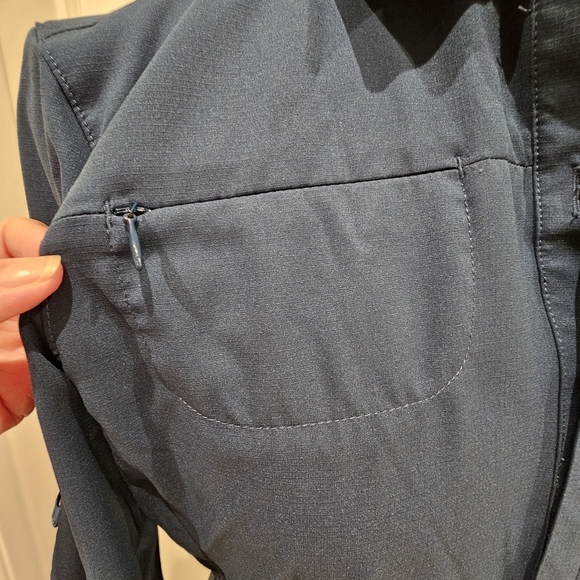 REI Women's Hiking shirt - Picture 6 of 14